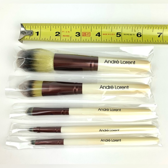 André Lorent vegan makeup brushes and travel case- NWOT - Picture 6 of 10